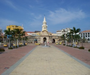 Camellón de los Mártires.  Fuente: Panoramio.com Por: RODOLFO USECHE MELO