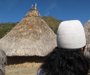 Un arhuaco entre los kogui Fuente Flickr por ca millionaire 1